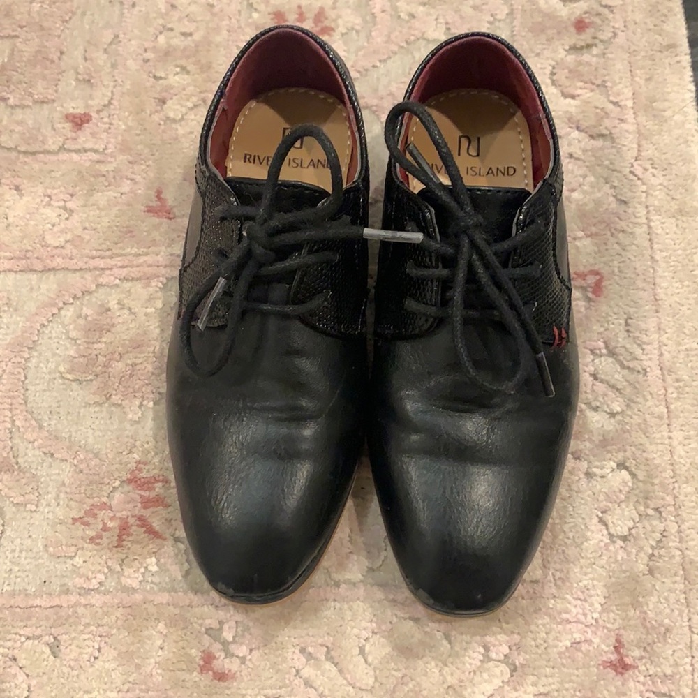 Boys dress shoes! Good condition